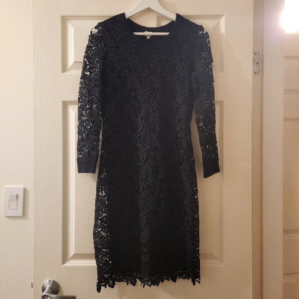 Aritzia's Wilfred Black Lace Slim-fit Dress